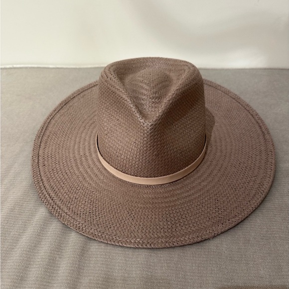 Elegant Janessa Leone Valentine Women's Hat - Picture 2 of 4